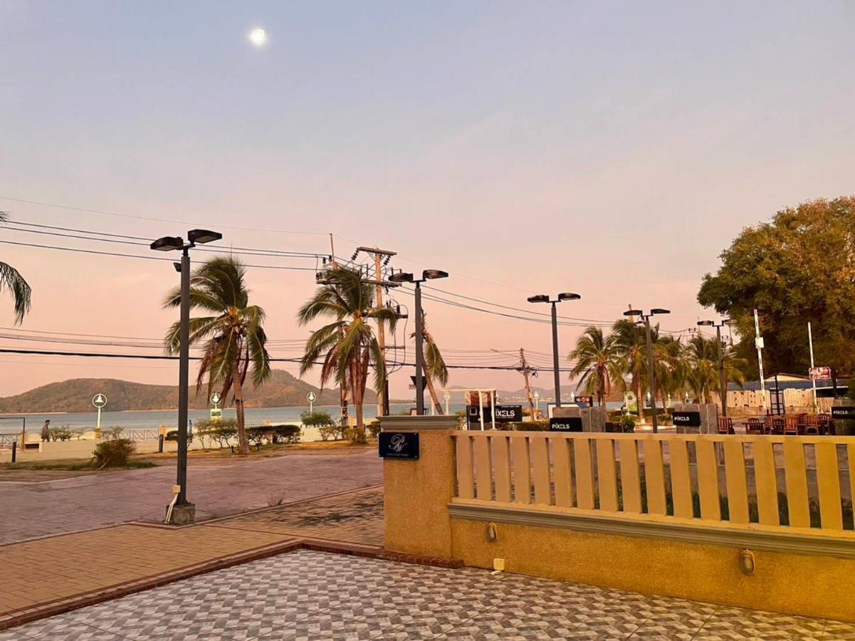 Panwa Beach Side Beachfront Пхукет Экстерьер фото