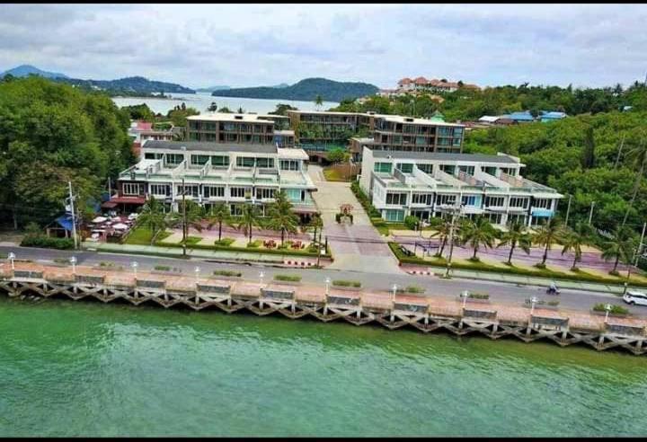 Panwa Beach Side Beachfront Пхукет Экстерьер фото